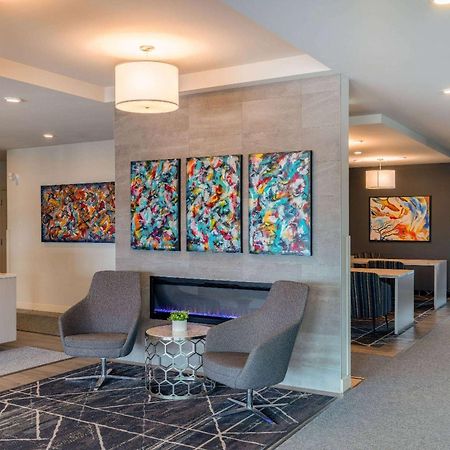 Microtel Inn & Suites Dorval Qc Zewnętrze zdjęcie