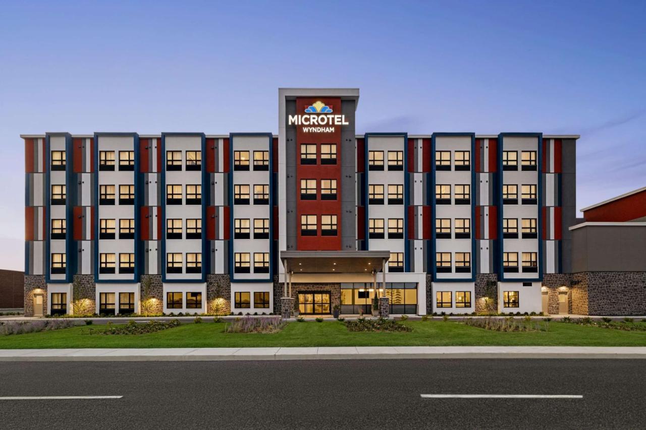 Microtel Inn & Suites Dorval Qc Zewnętrze zdjęcie